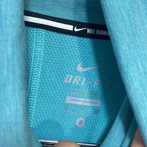 Nike Dri Fit Pull Over Sweater Size S - Picture 4 of 10